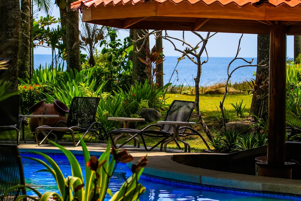 Marea Brava Apartments Ocean Front