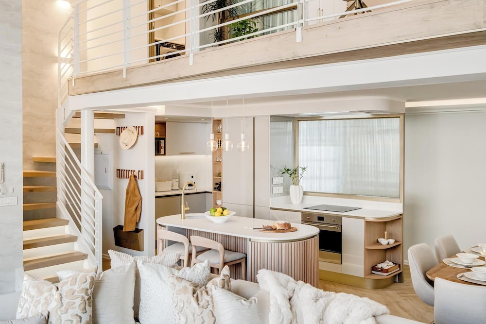 Luxury Loft 3 Ensuites Prime Cape Town Location