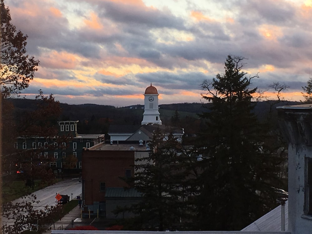 The Rosemont Inn