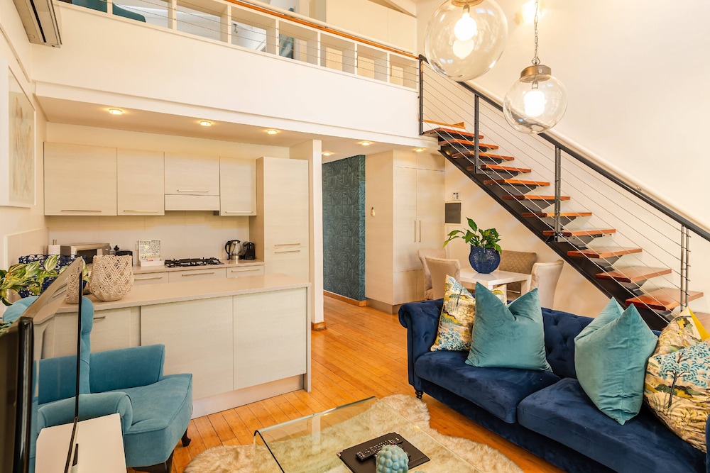 The Ivy Apartments