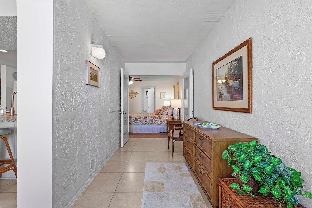 Smyrna Beach Club 607a
