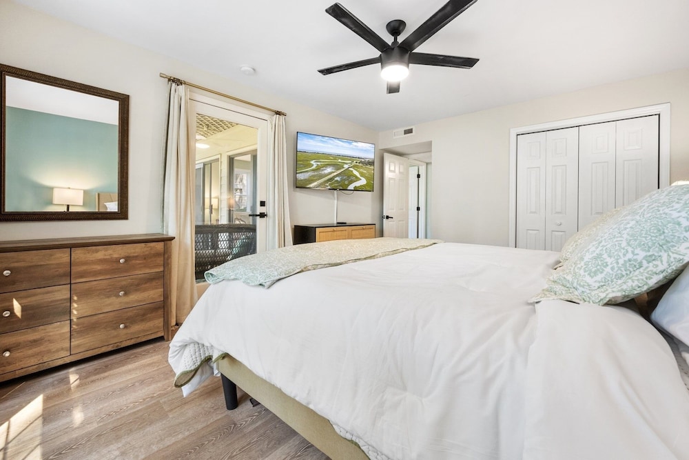 55-2 Low Country Get-a-way 2 Bedroom Condo