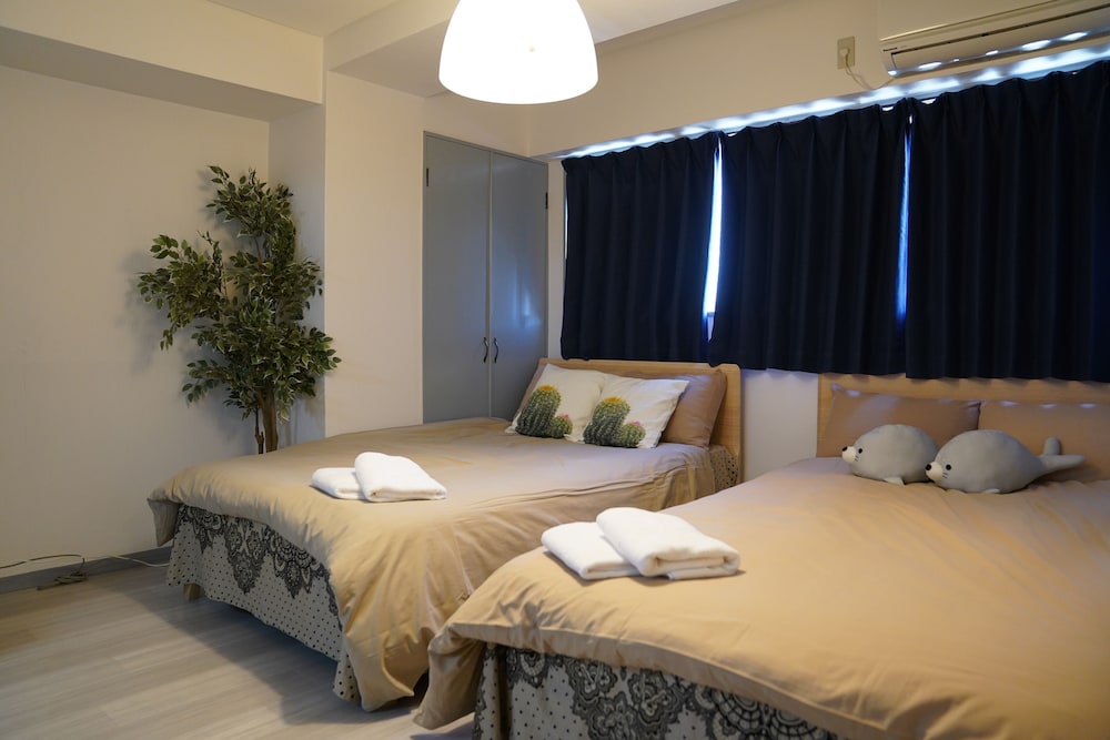 Metro Daikoku Apartment