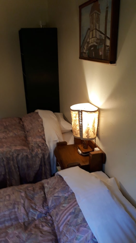 Pension & Restaurant Bistare Kana