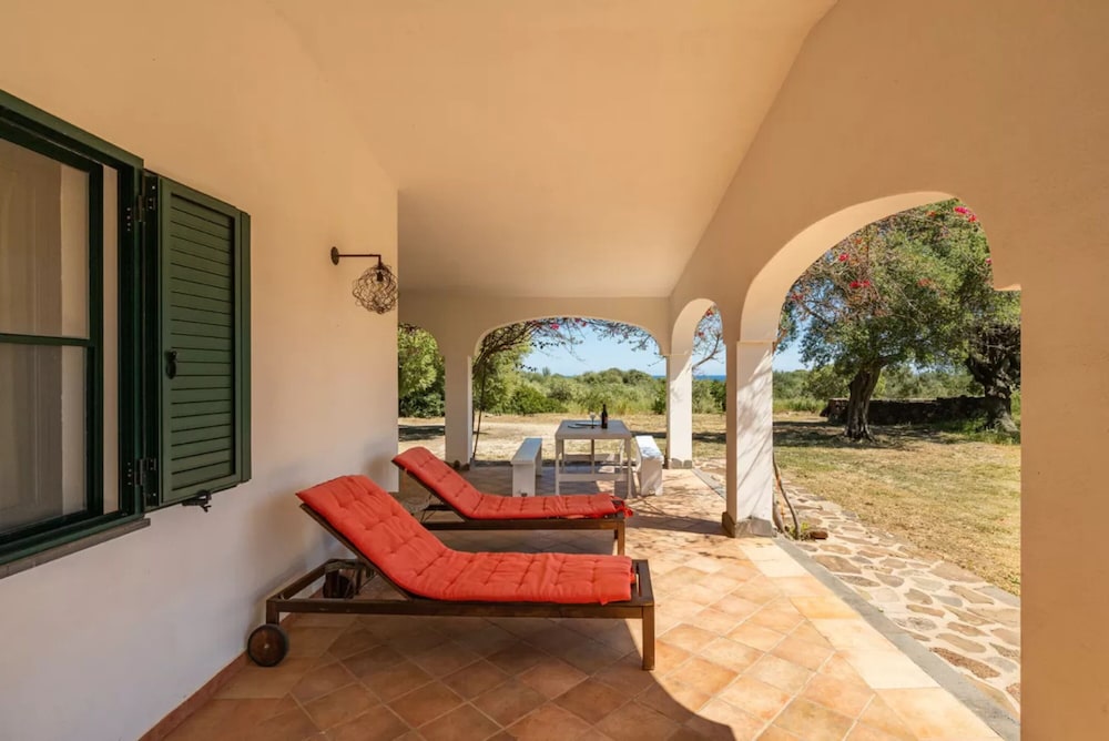 Lovely Cottage With Garden Near Orosei