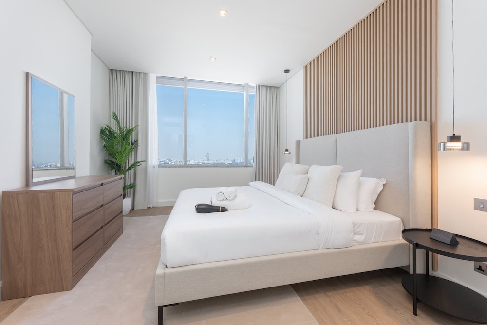 Sky Garden s Magnificent 1 Bedroom Apartment Perfect for 4