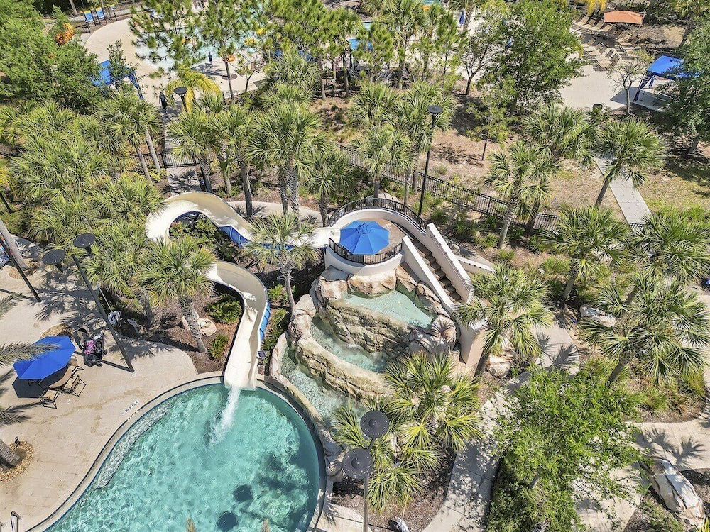 Solterra Swanky