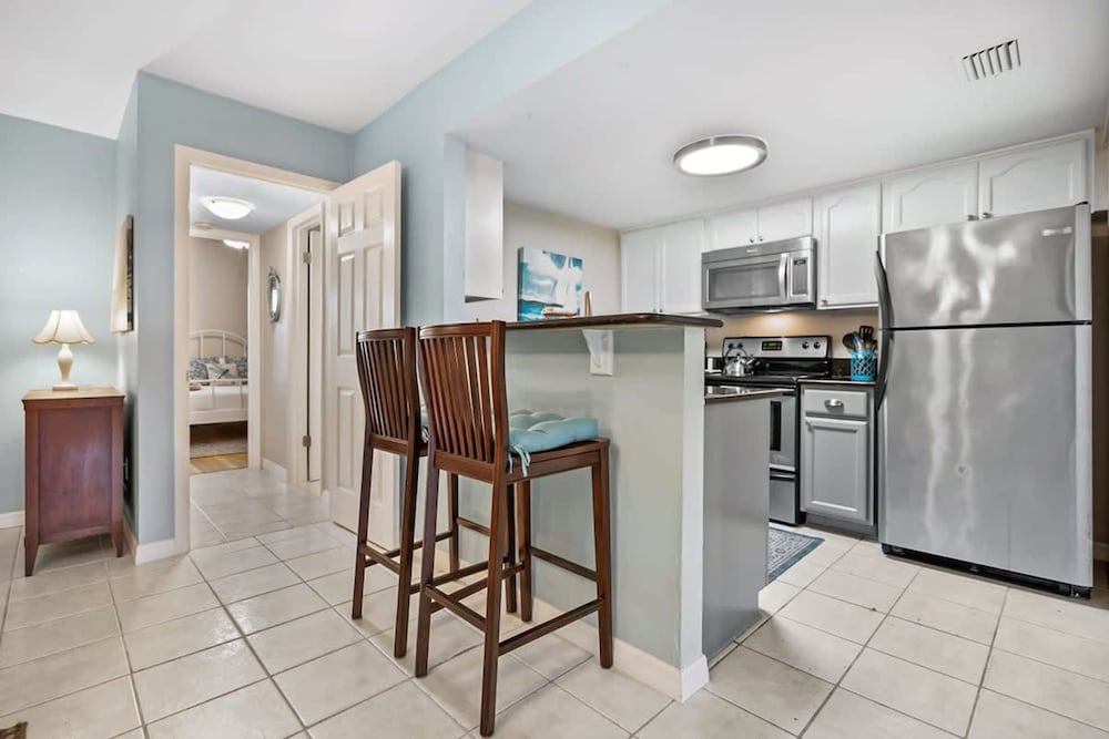 Walk to Beach Fire Pit Screened Patio Smart TVs