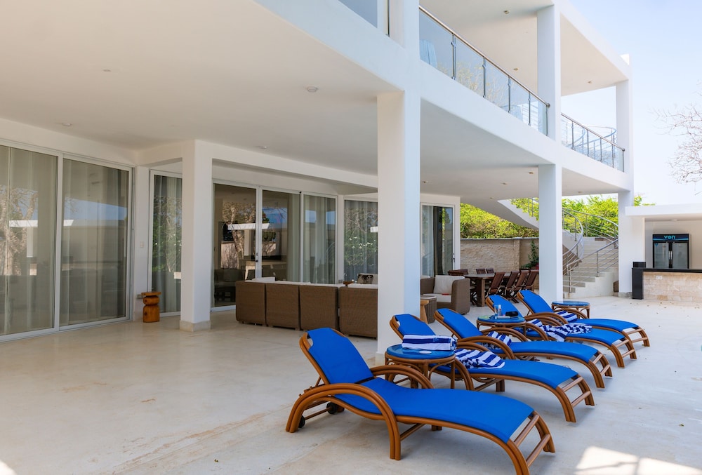 Coral Cove Diani Treehouses