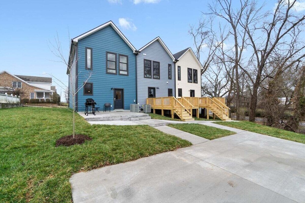 Rebecca's Downtown Luxury Living