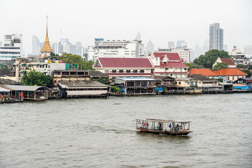 Amdaeng Bangkok Riverside Hotel 65