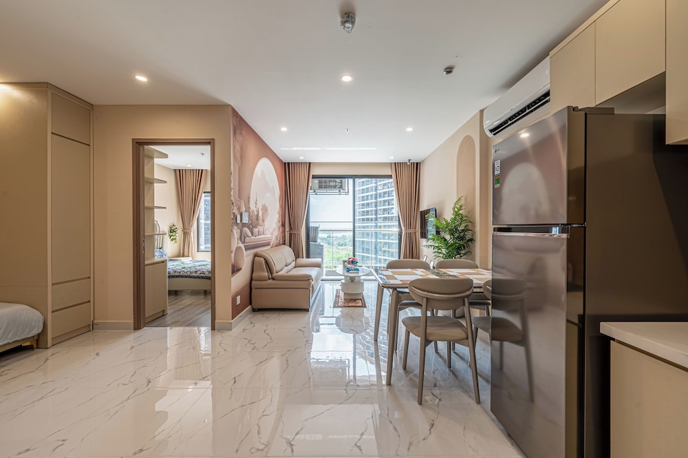 LA Nest 1BR River View Near Vincom