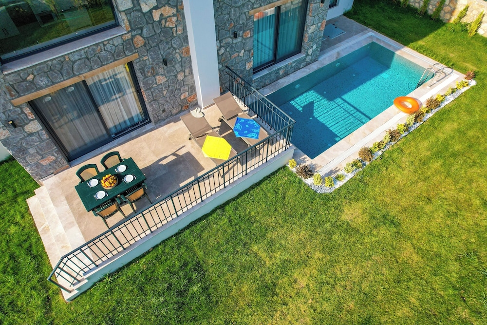 Yaka Esinti Villa