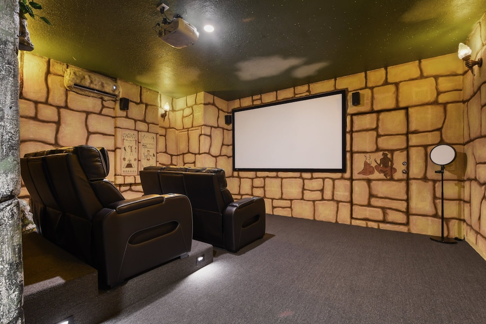 Luxury Stay: Pool, Games, Themed Rooms