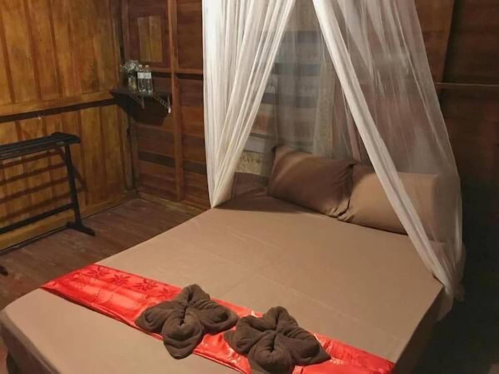 Copa Lanta Guesthouse