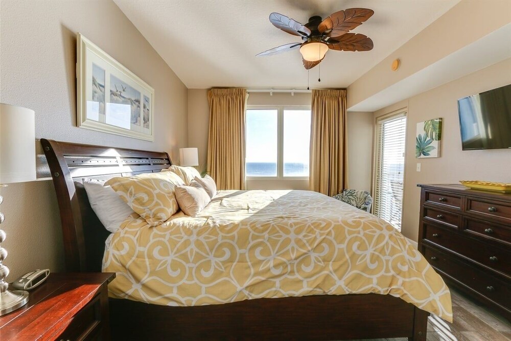 Shores Of Panama 1601 3 Bedroom Condo