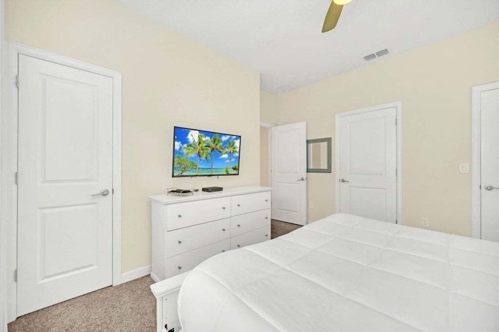 Beautiful Paradise Palms Retreat 4 Bedroom Townhouse