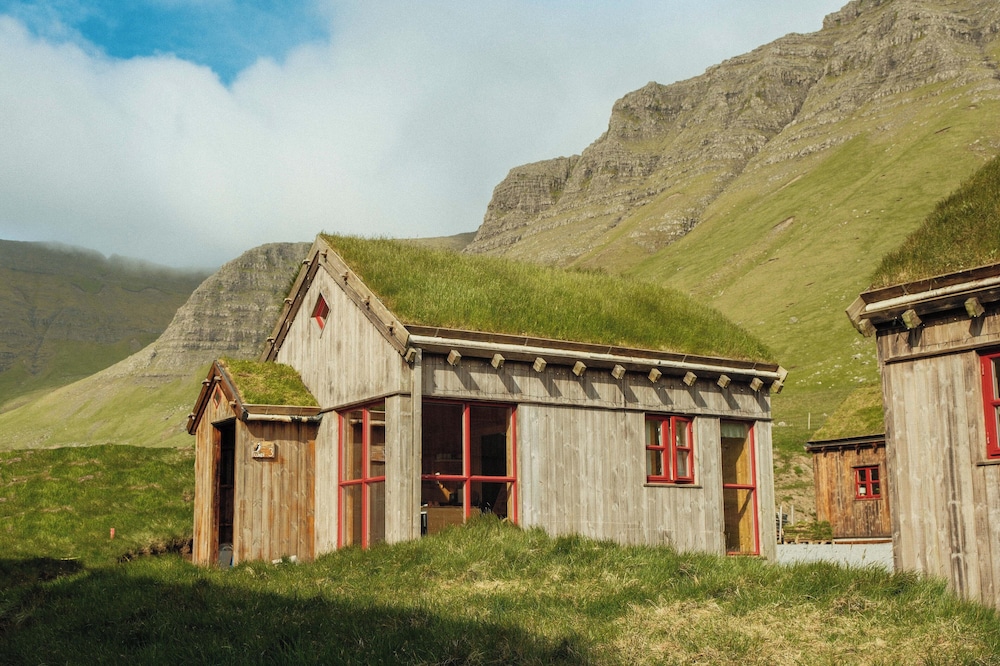 Múlafossur Cottages near Waterfall view 5