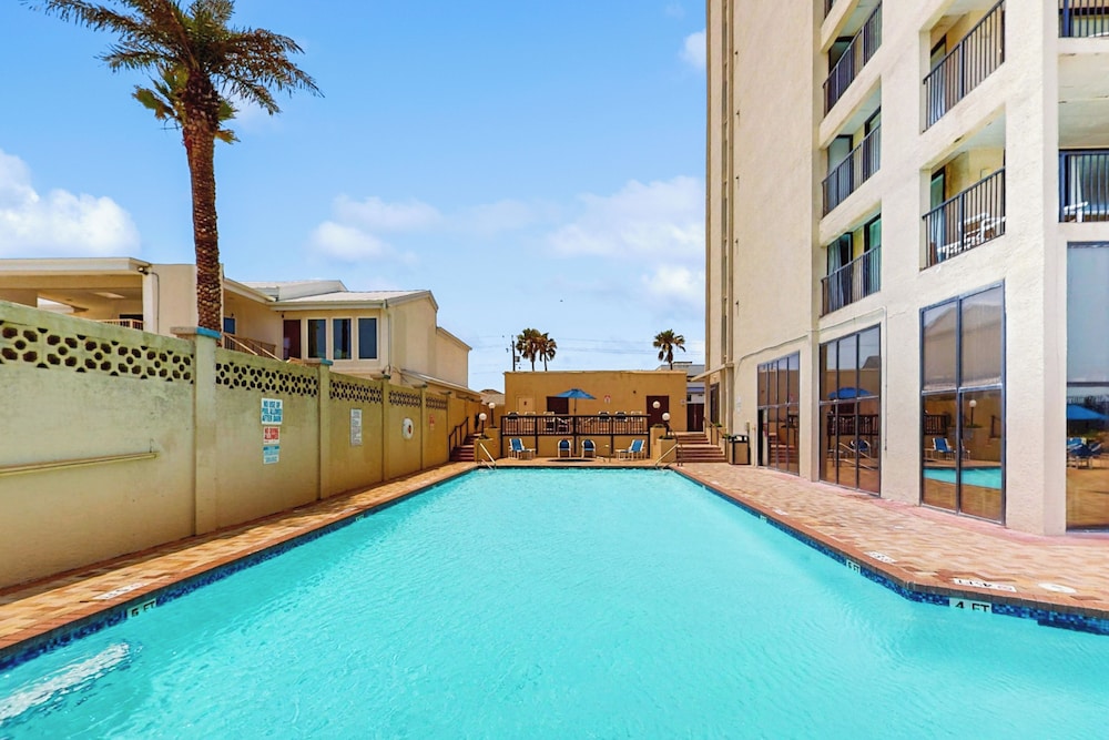 3BR Condo - 10th Floor w/ Amazing View & Amenities