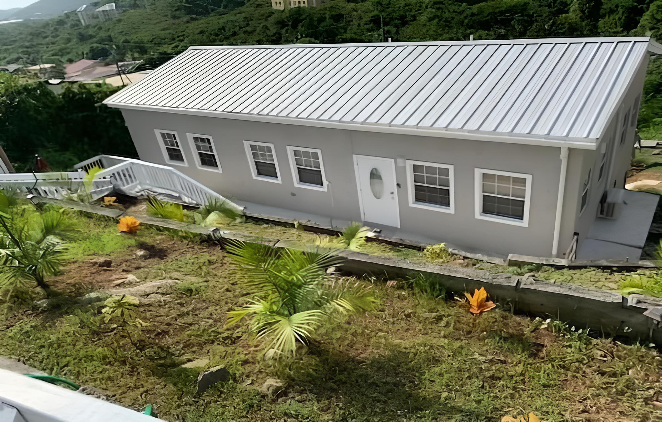 Leona's Hidden Adventure 3 Bedroom Home by Redawning