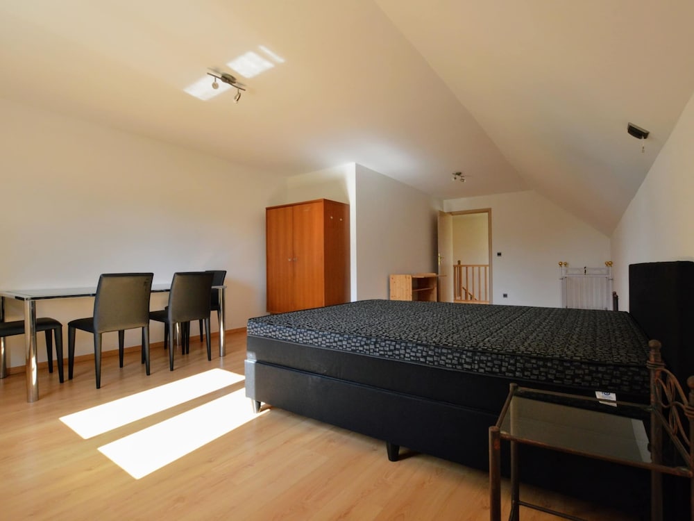 Spacious Villa in Zingem With Garden view 5