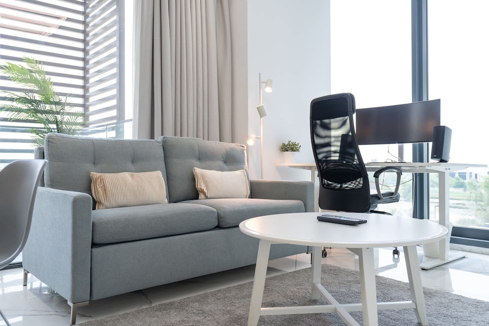 Cool 1-bedroom Apartment at The Pinnacle in Dubai Hills