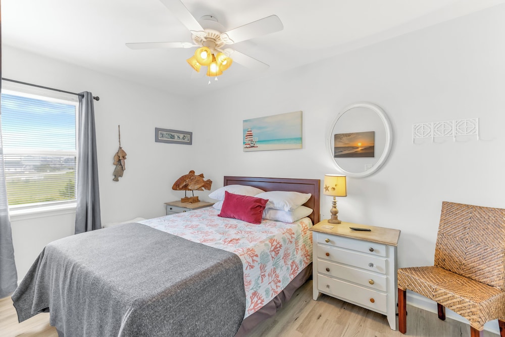Lowe Tide by Topsail Realty