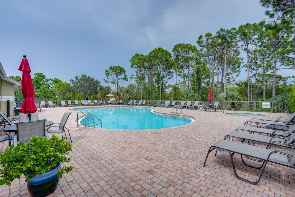 Fort Myers Vacation Rental w/ Pool Access!