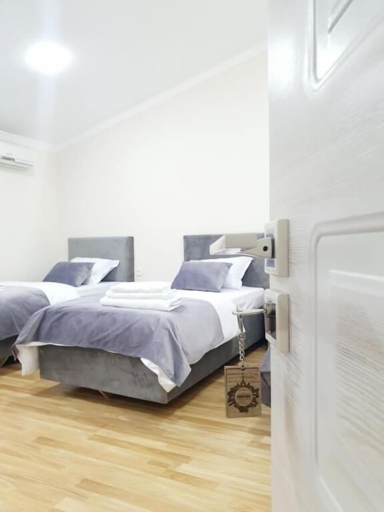 Shosh Boutique Hotel