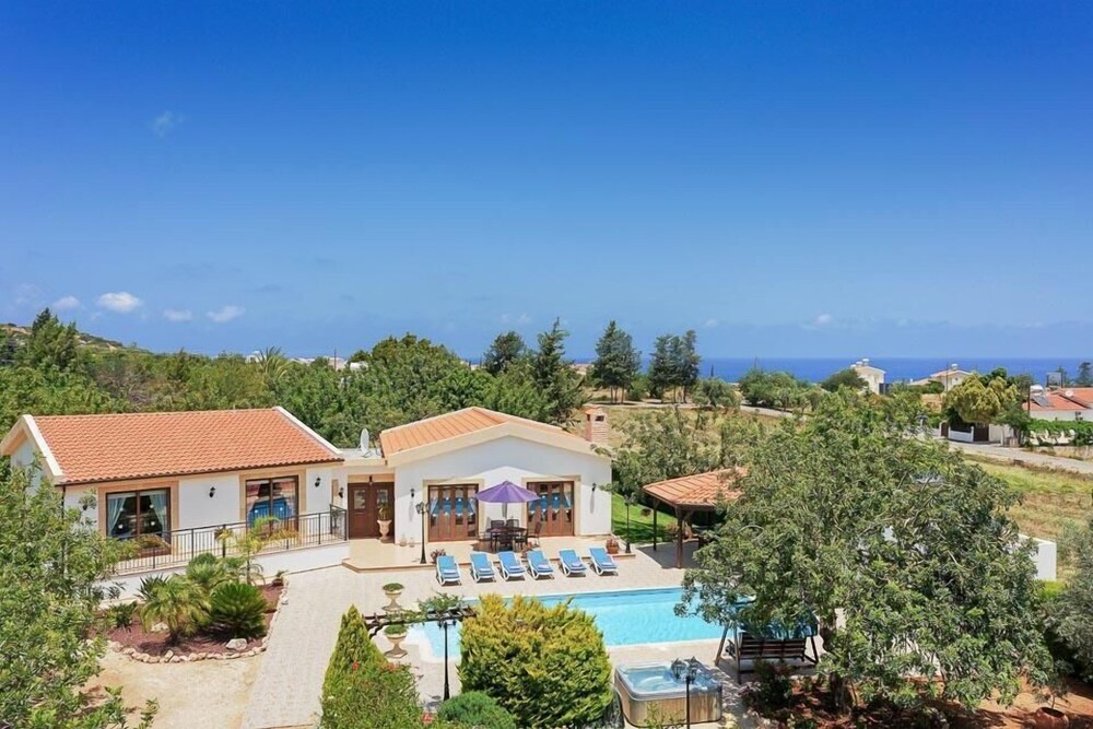 Villa Chariklia