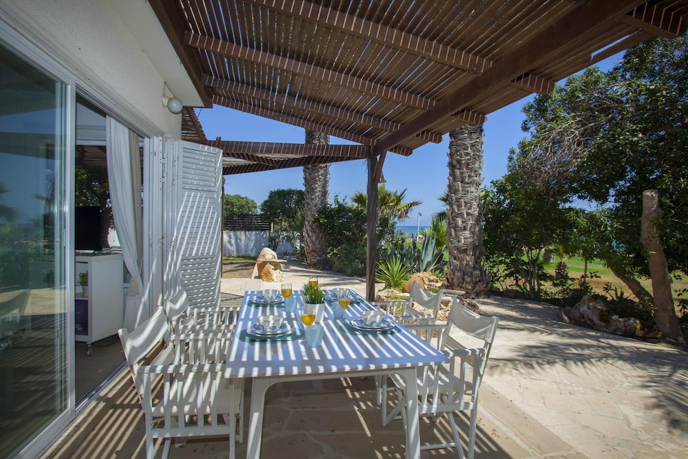 Napa Beachfront Villa