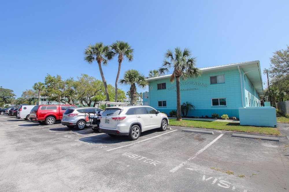 Coronado Arms Condominiums B-18