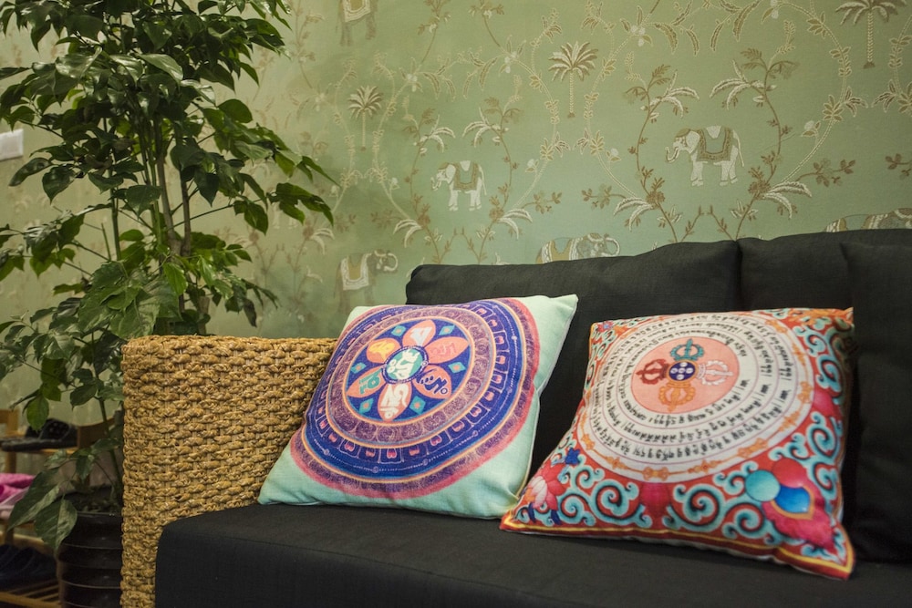 GoNative Downtown Apartment Tianzifang