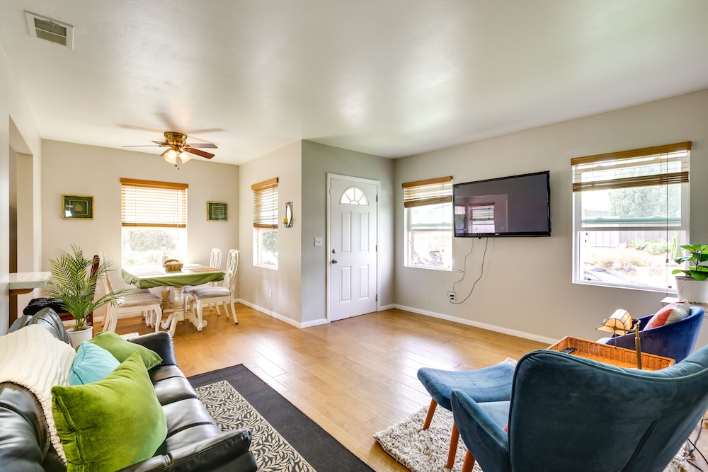 Pet-friendly San Diego Home w/ Patio: 5 Mi to Dtwn