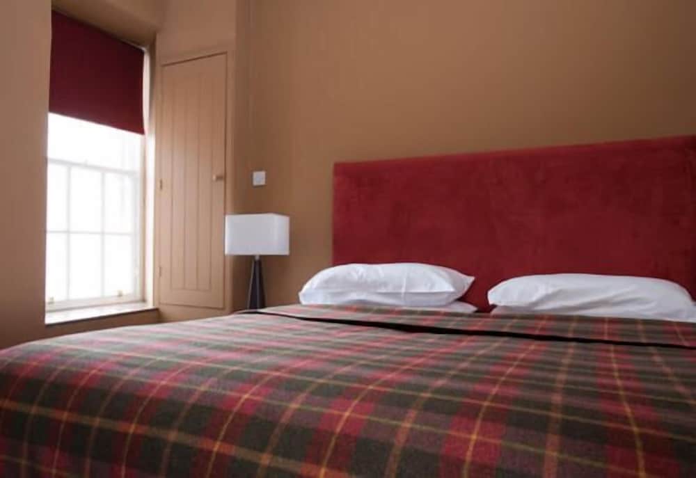 Royal Mile Residence