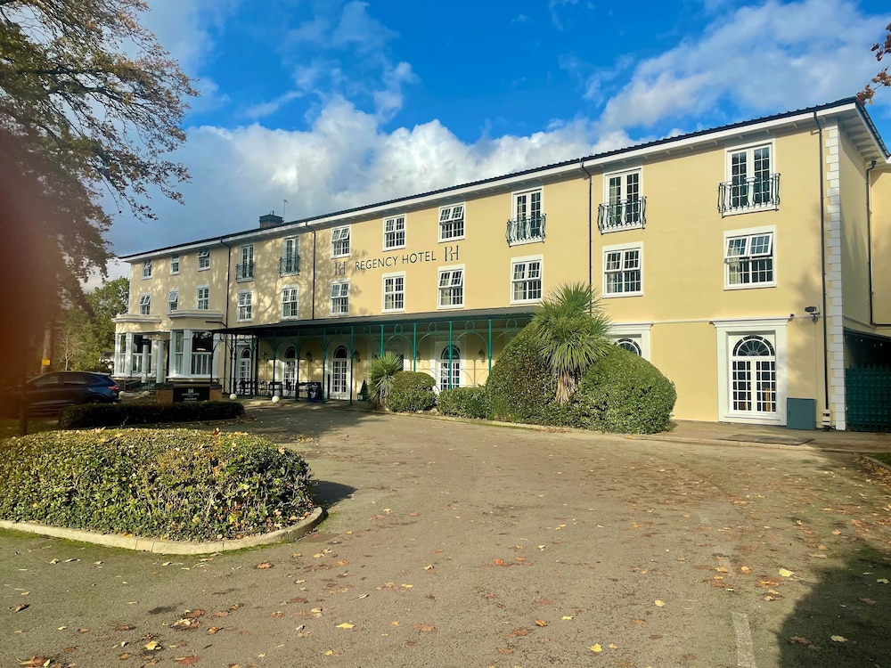 Solihull Vacations - The Regency Hotel Solihull - Property Image 1