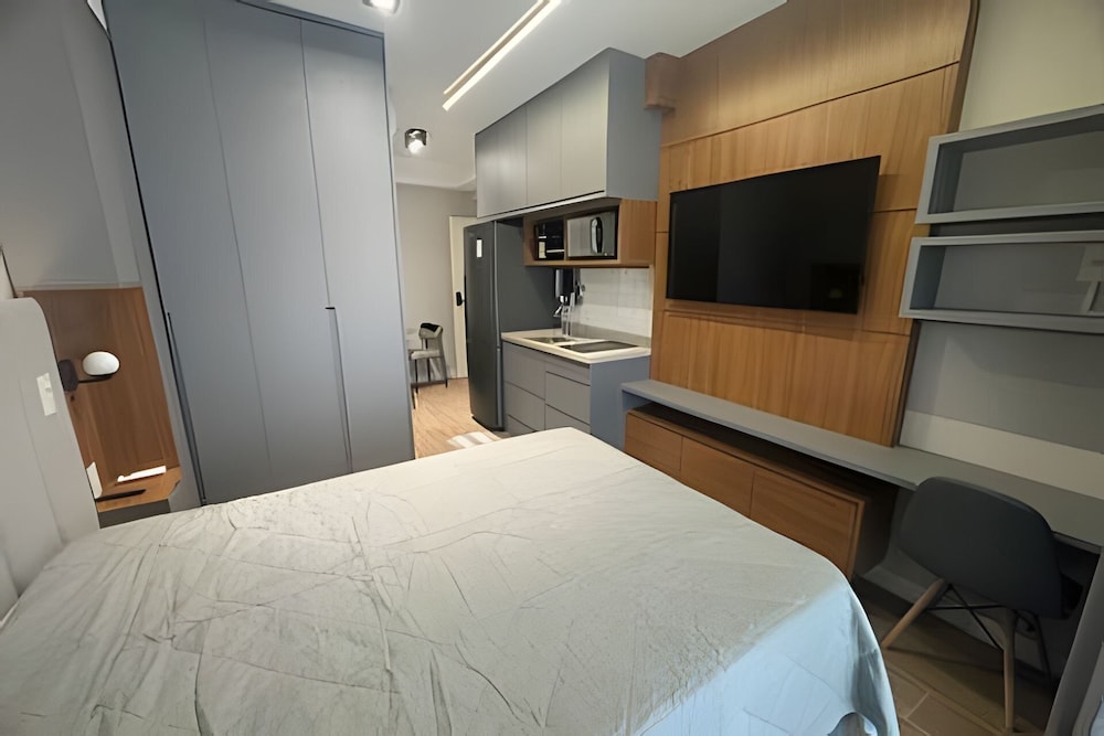 Haus Mitre Residences