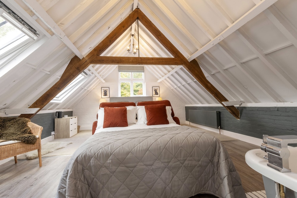 Riverbarn Fonthill Bishop