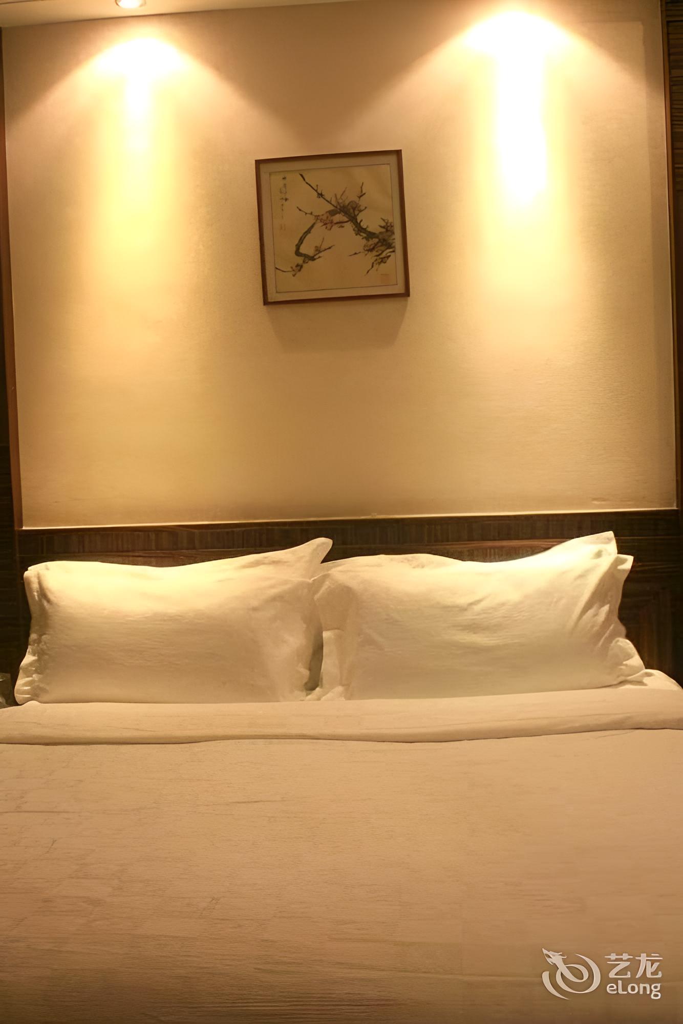 Golden Lotus Herton Seaview Hotel - Haikou