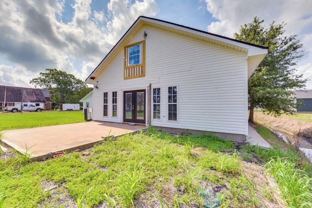 Group-friendly Louisana Hideaway: Hunt & Fish!