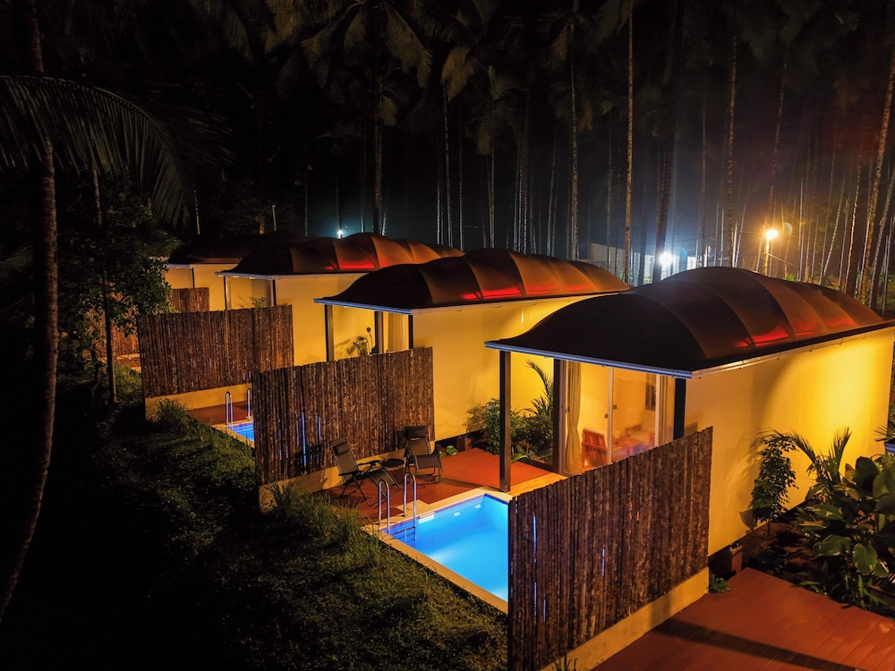Hipnoetic Goa -Private Pool Cottages