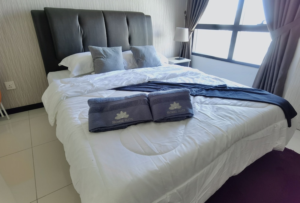 Luminari Suite by Homez Suite photo 6