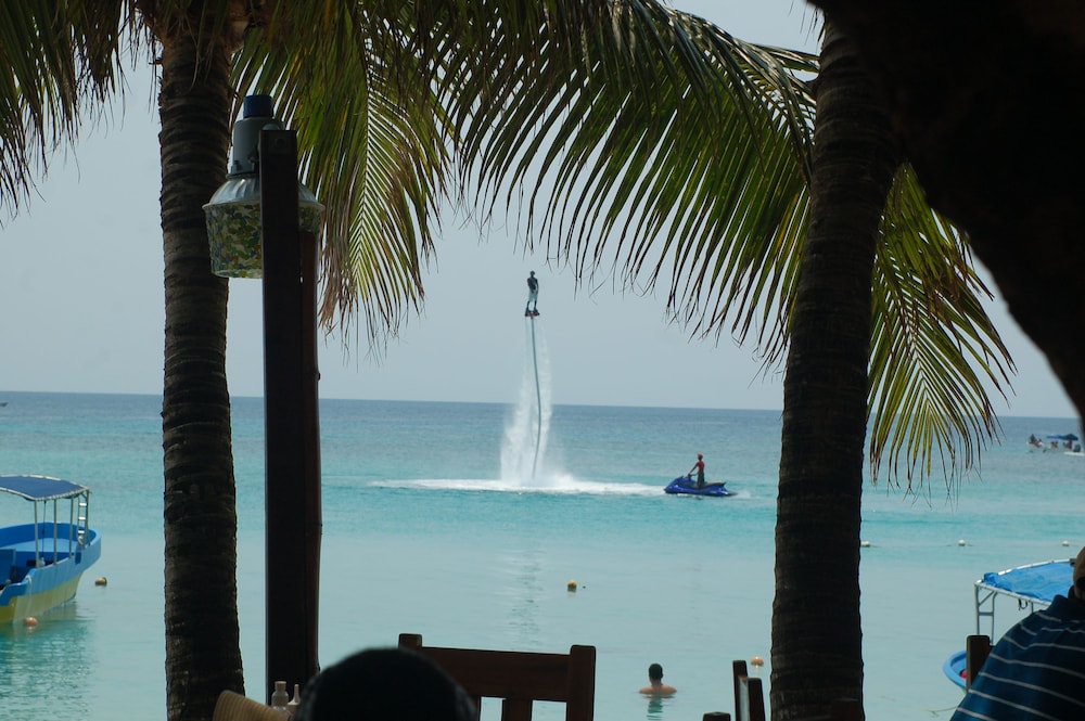 Bananarama Dive & Beach Resort
