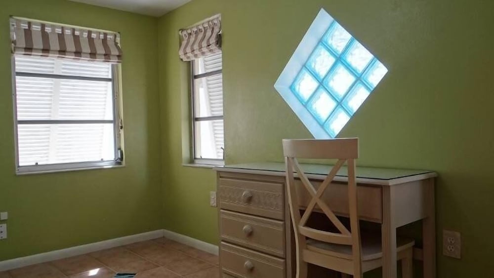 203 22nd St 2 Bedroom Home by RedAwning view 2