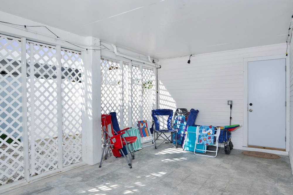 The Sandy Seahorse