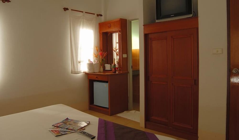 Thong Takian Resort