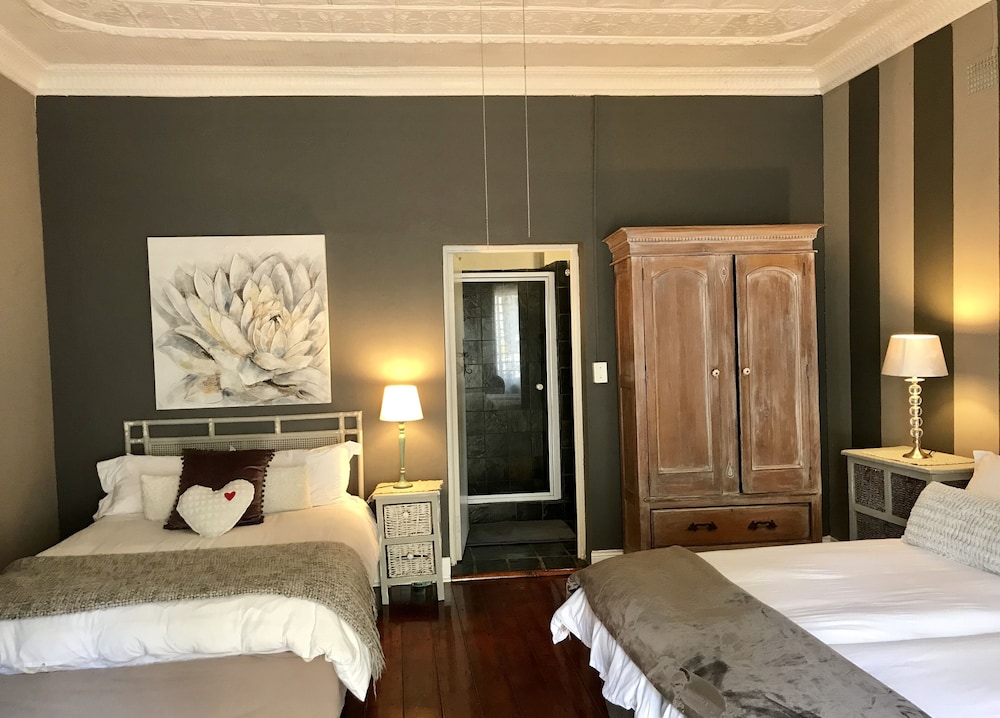 Waterhouse Guest Lodges 236/230 Bourke Street