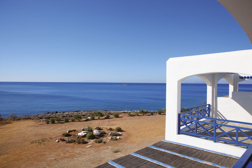 Sea View Studios photo 4