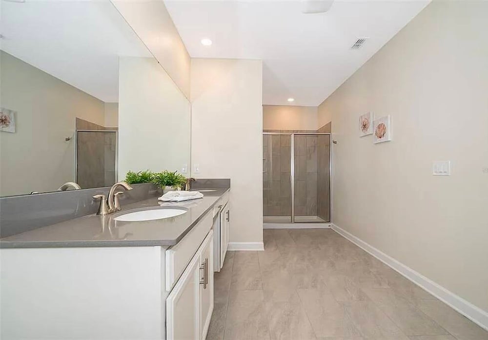 Storeylake 5Bd Pool 5min Walking Clubhouse