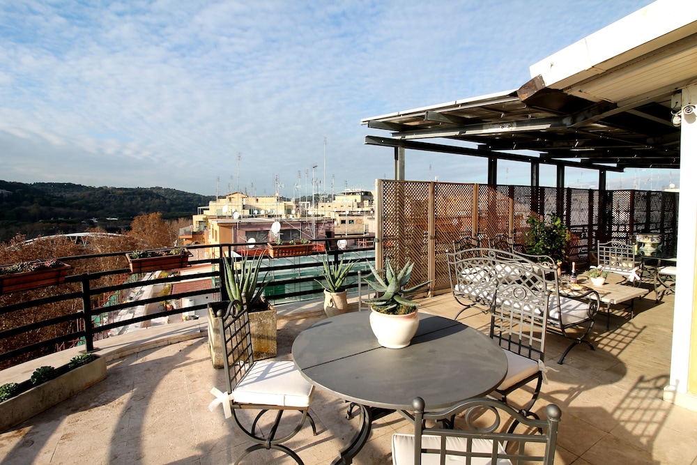 Wonder Luxurious Terrace